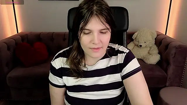 Snapshot of Ruyjin_Choi chatting on February 2026 11:02:02 AM Ruyjin Choi online show from February 2026 11:02:02 AM