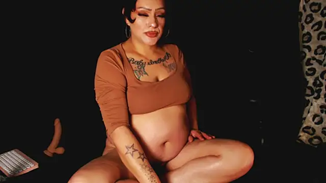 Layla-Lana online show from February 2026 10:00:01 AM