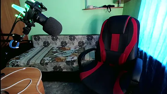 Snapshot of fameboyboo chatting on November 2025 07:30:01 AM fameboyboo online show from November 2025 07:30:01 AM