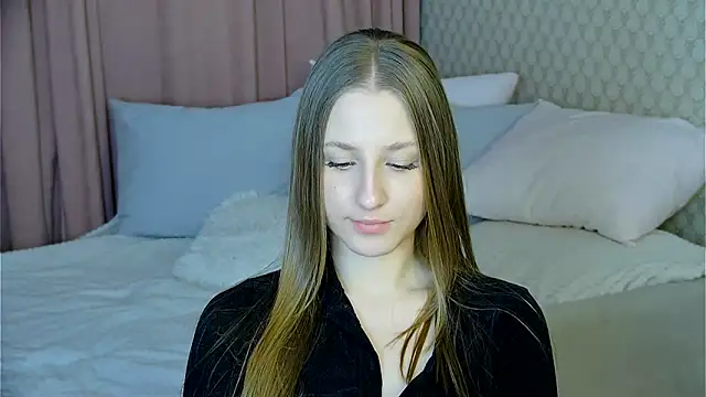 BritneyCruze online show from February 2025 11:50:01 AM