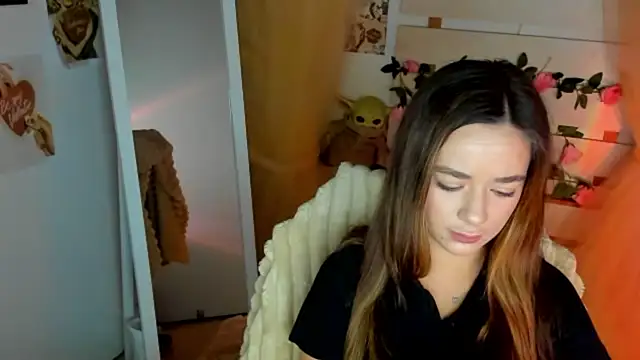 Bella XO online show from July 2026 05:42:02 AM