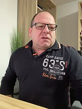 coupleLatinaLovers online show from January 2025 05:59:02 AM