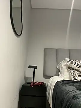 Roxiexx online show from February 2026 12:17:01 PM