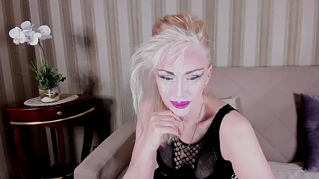 Snapshot of Rita_Farel chatting on February 2026 09:35:01 PM Rita Farel online show from February 2026 09:35:01 PM