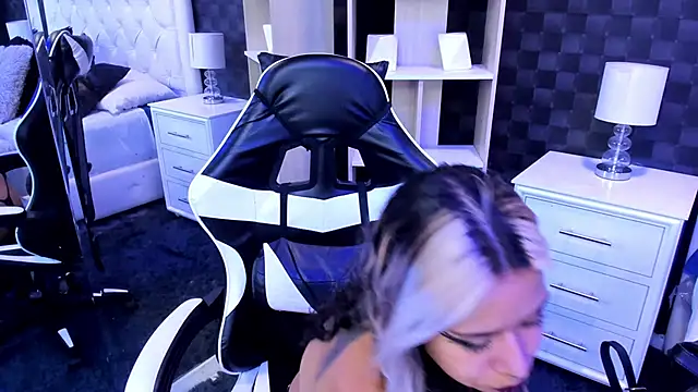 rave connor online show from December 2024 06:49:01 PM