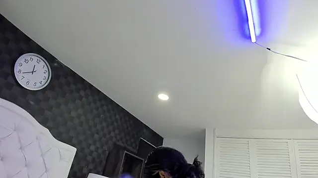 rave connor online show from September 2025 07:47:01 PM