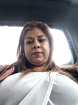 Laura-Hernandez online show from June 2026 03:14:02 PM