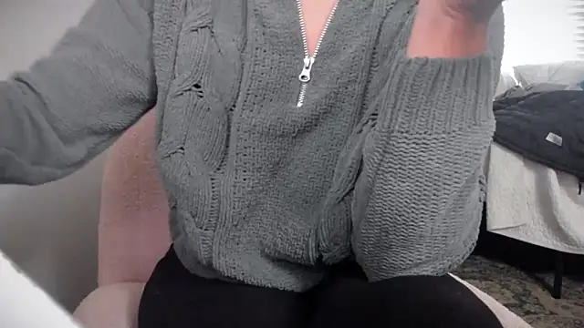 bigb00tyjudyyX online show from October 2025 02:51:02 PM