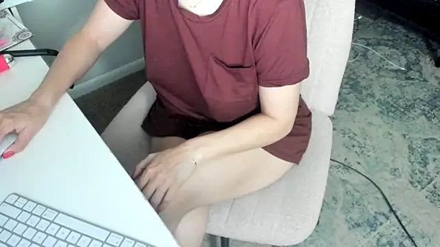 Snapshot of bigb00tyjudyyX chatting on May 2026 04:13:01 PM bigb00tyjudyyX online show from May 2026 04:13:01 PM