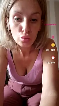 YourJuliena online show from August 2026 04:20:02 PM