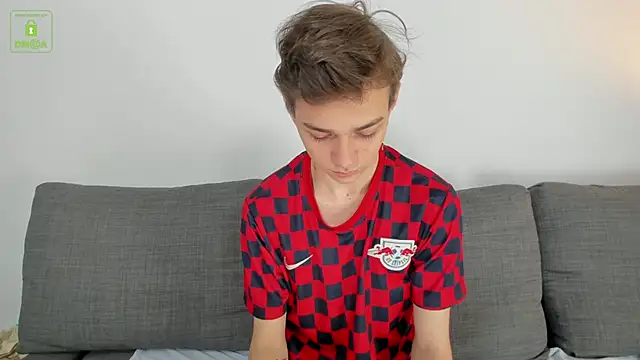 Viego Pattel online show from November 2025 05:23:01 PM