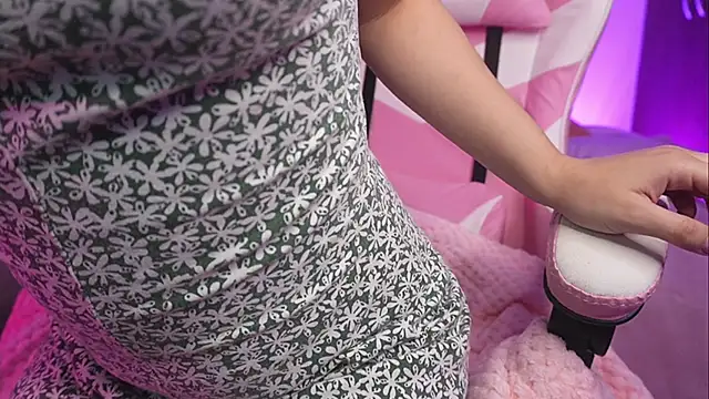 Lilou albrecht online show from March 2026 12:44:01 PM