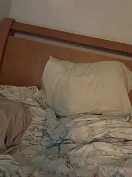 kioluy online show from January 2026 11:21:01 PM