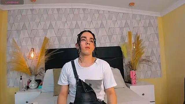 Snapshot of JustinePerry chatting on February 2026 03:58:01 AM JustinePerry online show from February 2026 03:58:01 AM