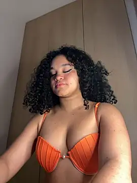 Lucy wilson5 online show from December 2024 03:27:02 AM