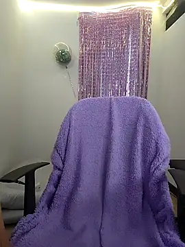 Snapshot of 911Calling chatting on February 2025 09:14:01 PM 911Calling online show from February 2025 09:14:01 PM