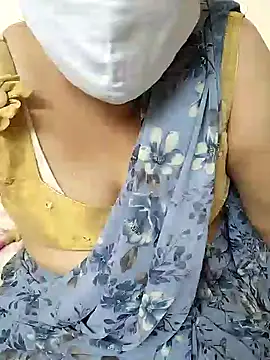 Snapshot of aliseanu chatting on December 2024 04:46:02 PM aliseanu online show from December 2024 04:46:02 PM