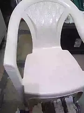 Snapshot of aliseanu chatting on December 2024 01:00:01 PM aliseanu online show from December 2024 01:00:01 PM