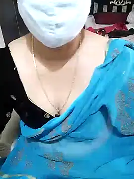 Snapshot of aliseanu chatting on January 2025 11:00:02 AM aliseanu online show from January 2025 11:00:02 AM