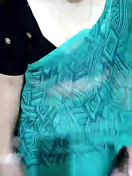 Snapshot of aliseanu chatting on January 2025 01:25:02 PM aliseanu online show from January 2025 01:25:02 PM