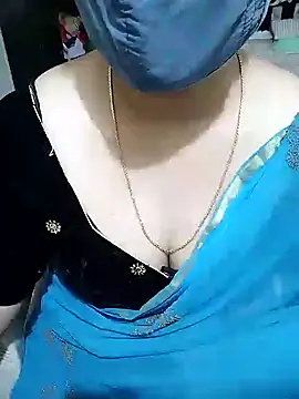 Snapshot of aliseanu chatting on January 2025 02:25:01 AM aliseanu online show from January 2025 02:25:01 AM