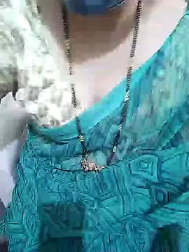 Snapshot of aliseanu chatting on January 2025 09:44:02 AM aliseanu online show from January 2025 09:44:02 AM