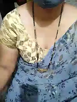 Snapshot of aliseanu chatting on February 2025 02:04:02 AM aliseanu online show from February 2025 02:04:02 AM