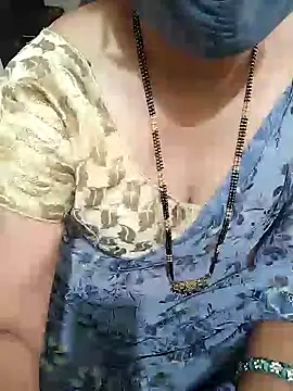 Snapshot of aliseanu chatting on February 2025 05:18:02 AM aliseanu online show from February 2025 05:18:02 AM