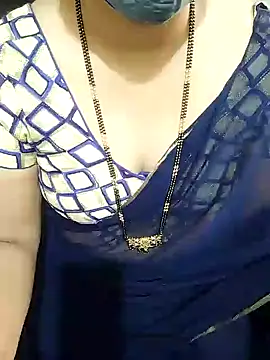 Snapshot of aliseanu chatting on February 2025 05:47:02 AM aliseanu online show from February 2025 05:47:02 AM