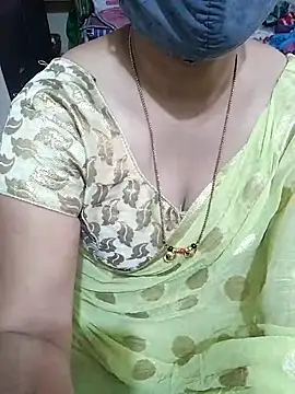 Snapshot of aliseanu chatting on February 2025 04:37:01 AM aliseanu online show from February 2025 04:37:01 AM