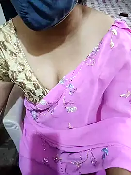 Snapshot of aliseanu chatting on February 2025 09:00:02 AM aliseanu online show from February 2025 09:00:02 AM