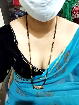 Snapshot of aliseanu chatting on March 2025 09:06:02 AM aliseanu online show from March 2025 09:06:02 AM