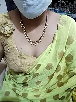 Snapshot of aliseanu chatting on March 2025 06:31:01 AM aliseanu online show from March 2025 06:31:01 AM