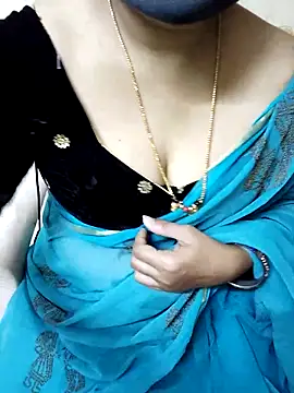 Snapshot of aliseanu chatting on March 2025 12:26:02 AM aliseanu online show from March 2025 12:26:02 AM