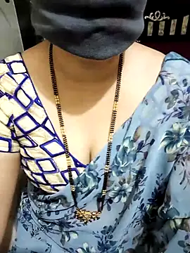 Snapshot of aliseanu chatting on March 2025 12:30:01 AM aliseanu online show from March 2025 12:30:01 AM