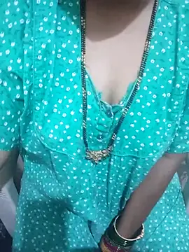 Snapshot of aliseanu chatting on September 2025 06:07:02 AM aliseanu online show from September 2025 06:07:02 AM