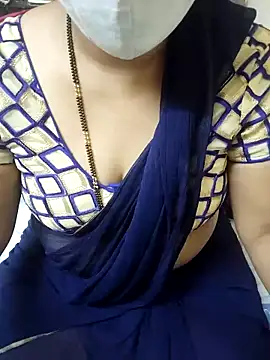 Snapshot of aliseanu chatting on October 2025 06:17:02 PM aliseanu online show from October 2025 06:17:02 PM