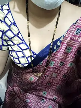 Snapshot of aliseanu chatting on October 2025 06:43:02 AM aliseanu online show from October 2025 06:43:02 AM