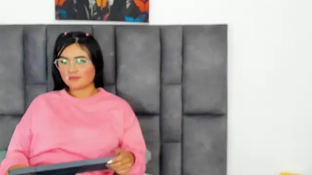 Dulce amg online show from February 2025 05:14:01 PM