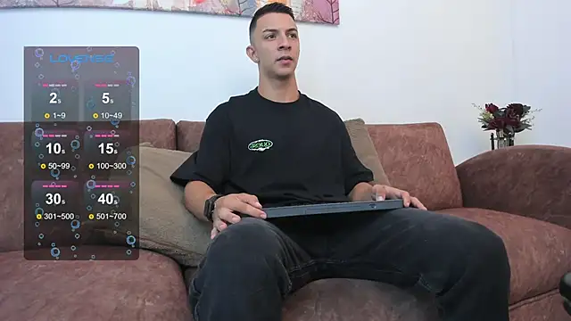 Samuel Up online show from March 2025 04:27:02 AM