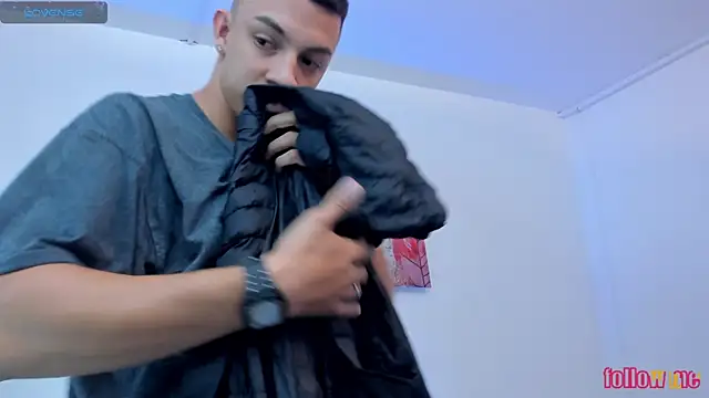 Samuel Up online show from October 2025 04:22:02 AM