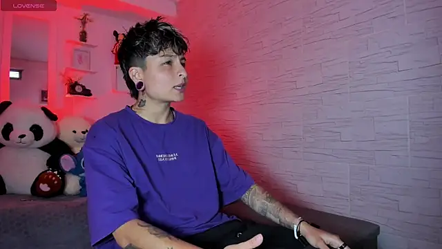 ZuryRamirez  online show from September 2025 07:38:01 PM