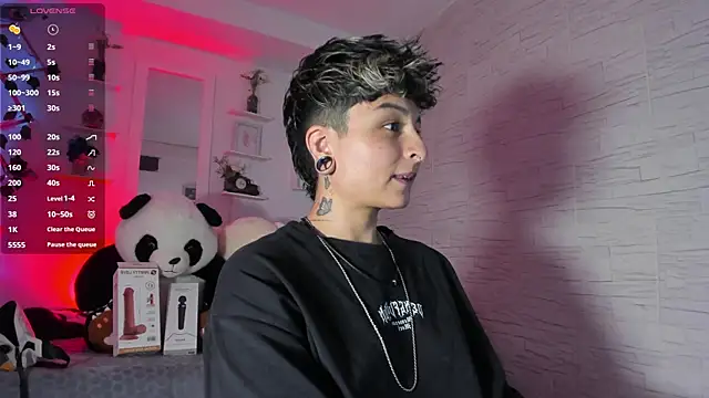 ZuryRamirez  online show from September 2025 08:11:02 PM