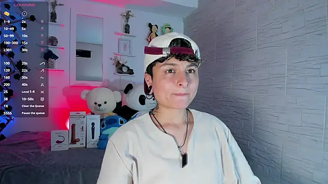 ZuryRamirez  online show from October 2025 09:02:01 PM