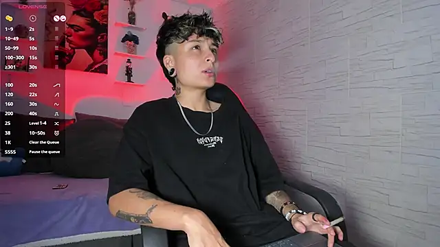 ZuryRamirez  online show from November 2025 08:40:01 PM