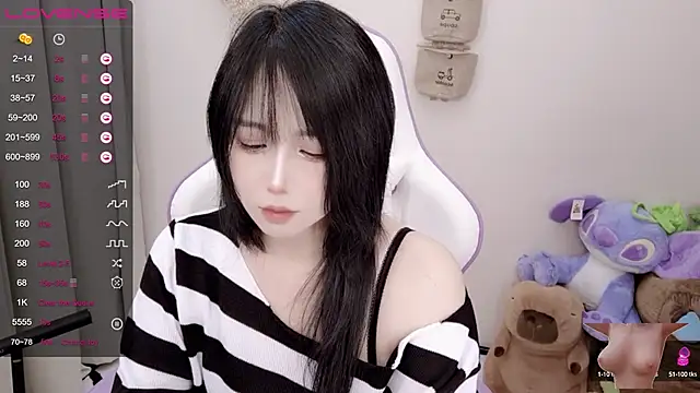 Vaness-a online show from January 2025 01:33:02 PM