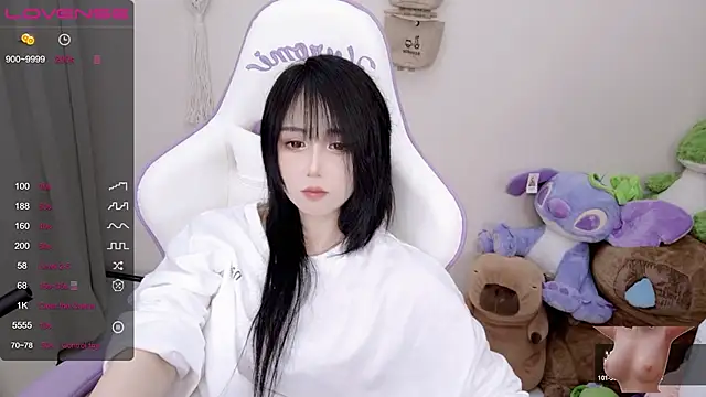 Vaness-a online show from February 2025 07:57:02 PM