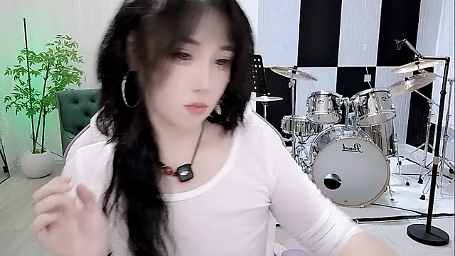 Vaness-a online show from September 2025 05:27:02 PM