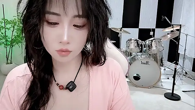 Vaness-a online show from October 2025 02:58:02 PM