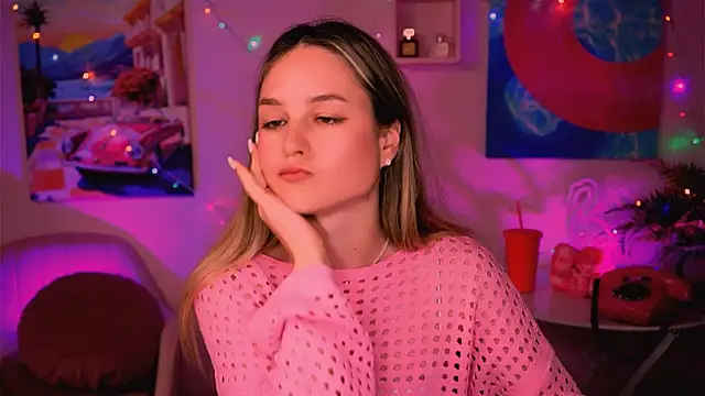 Snapshot of DeboraLarson chatting on January 2025 10:16:01 AM DeboraLarson online show from January 2025 10:16:01 AM